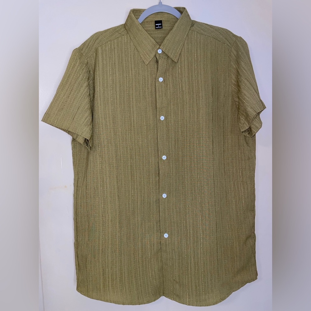Men's Olive Green Short Sleeve Shirt